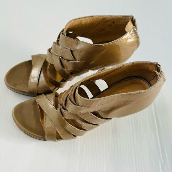 STUART WEITZMAN Leigh 95 patent-leather pumps | THE OUTNET Stuart Weitzman patent leather tan cross cross strappy high heels size 7.5
